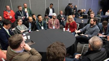 how-to-get-ahead-in-saas-sales-in-7-easy-steps